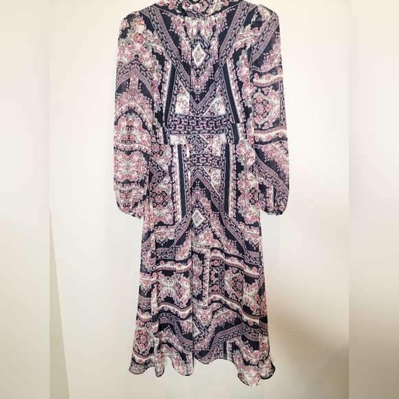 Julia Jordan Maxi Floral Dress - Picture 4 of 15